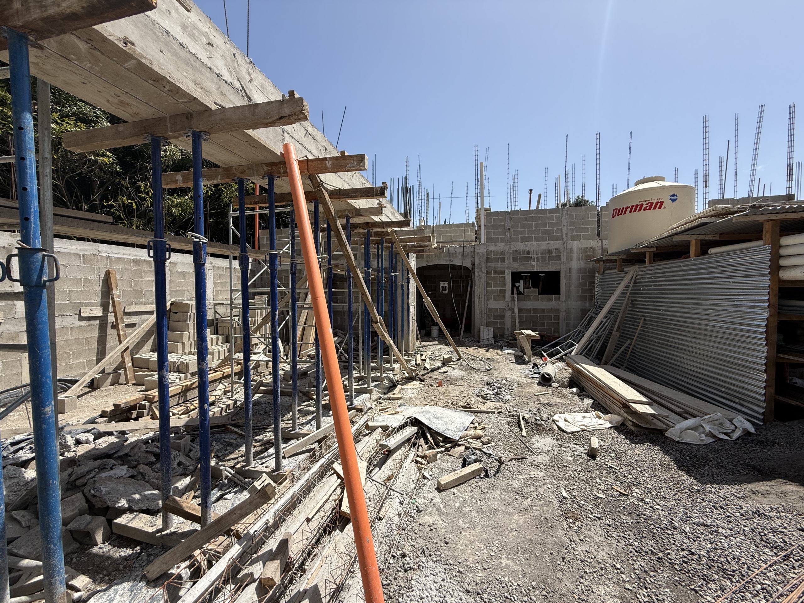 CASA EN VENTA EN CONSTRUCCIÓN EN ANTIGUA GUATEMALA