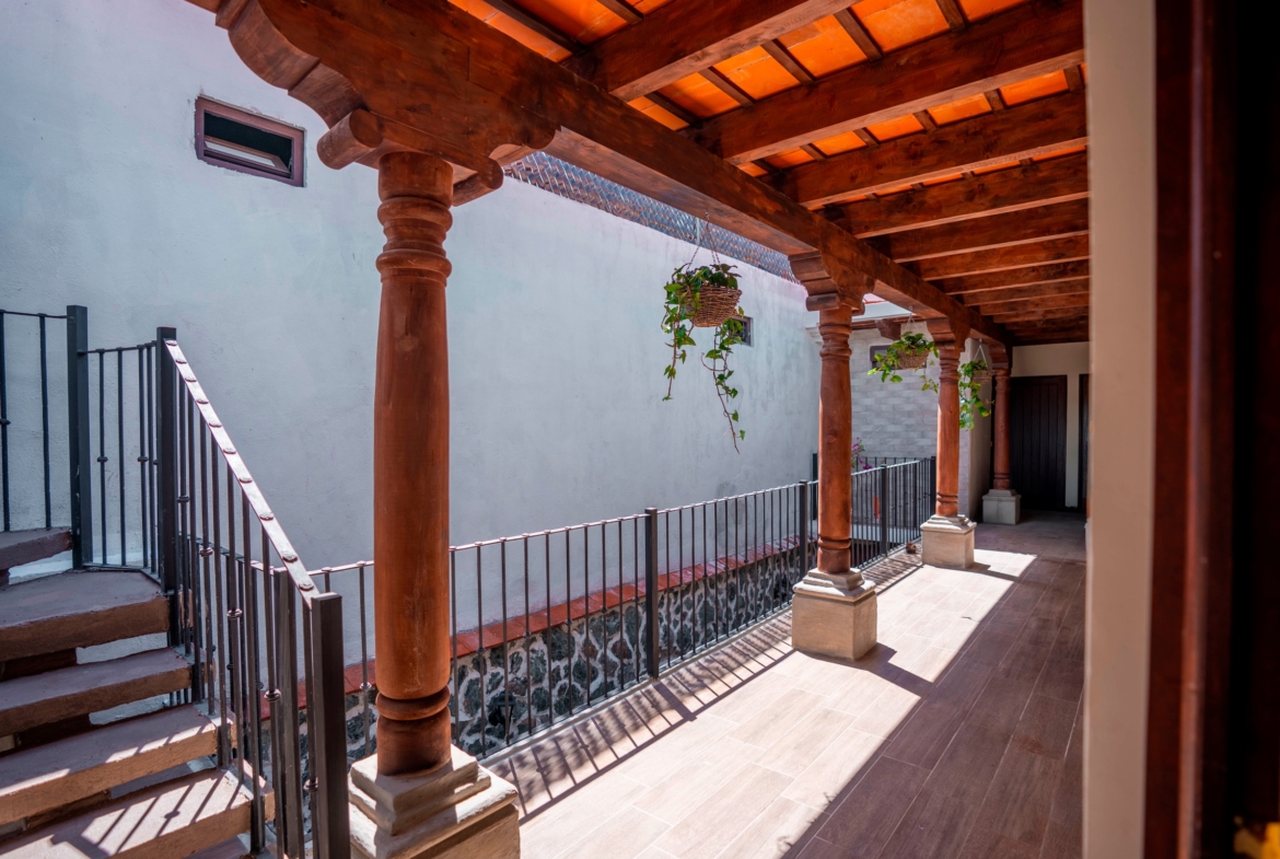 CASA EN VENTA EN ANTIGUA GUATEMALA