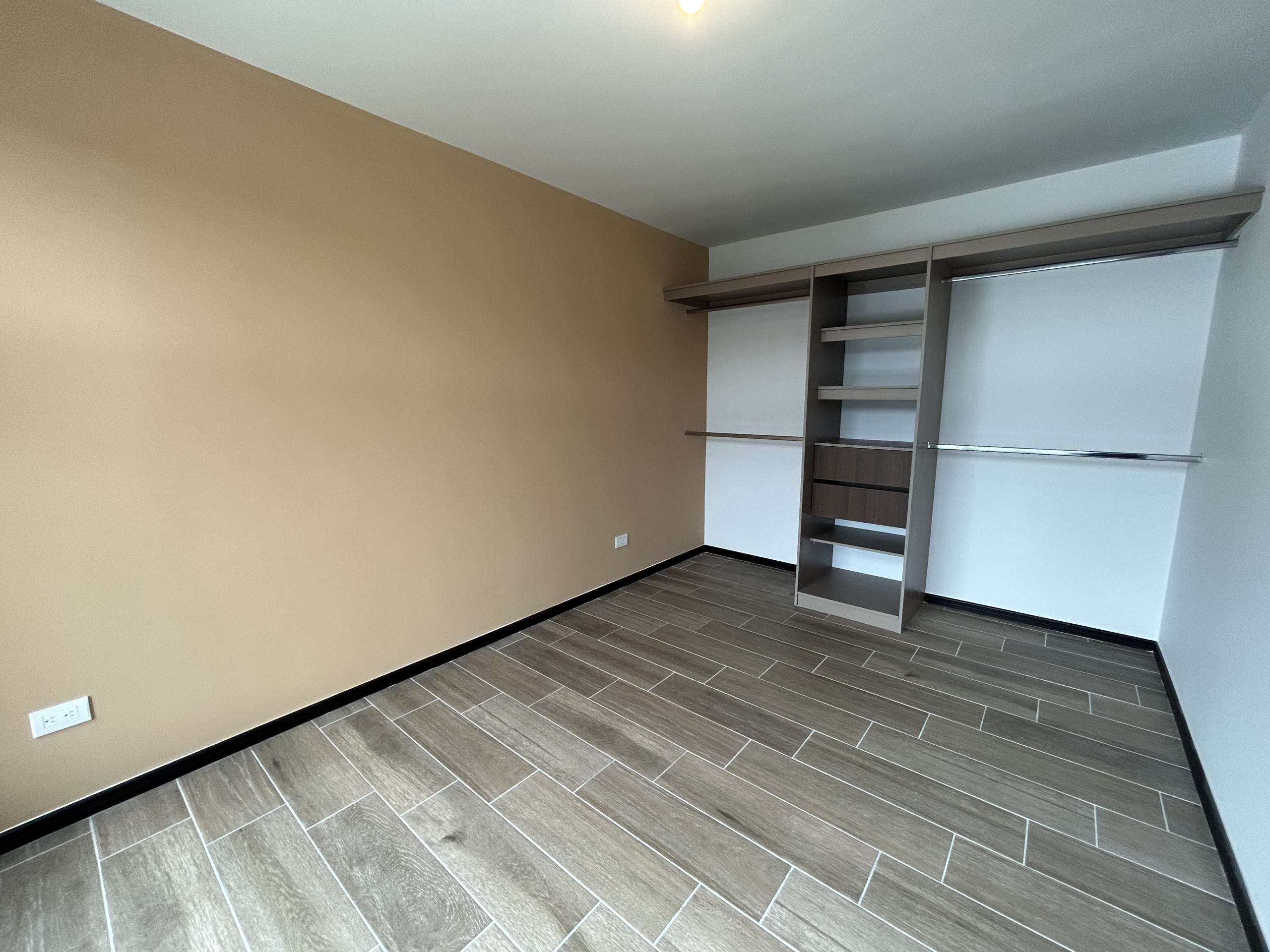 APARTAMENTO EN ALQUILER EN SANTO TOMAS MILPAS ALTAS, SACATEPÉQUEZ