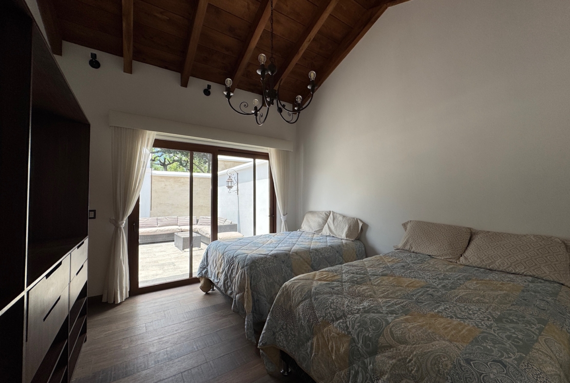 CASA AMUEBLADA EN ALQUILER EN ANTIGUA GUATEMALA