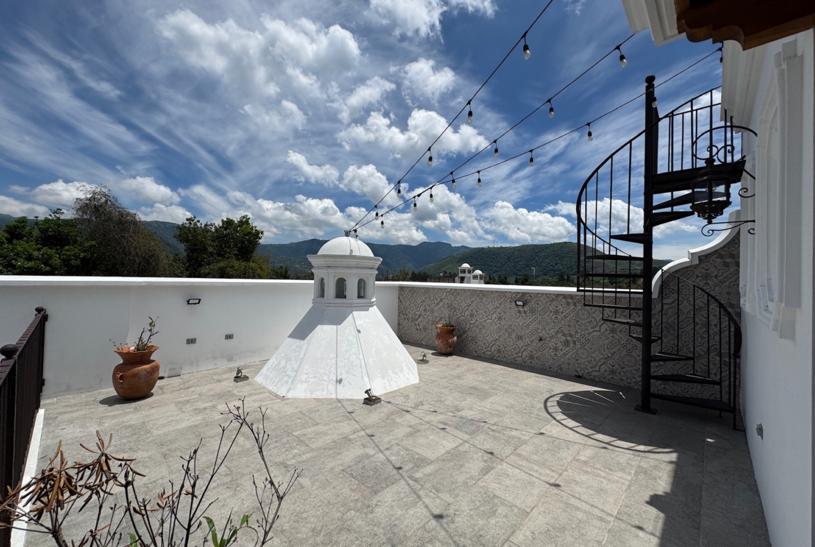 CASA AMUEBLADA EN ALQUILER EN ANTIGUA GUATEMALA