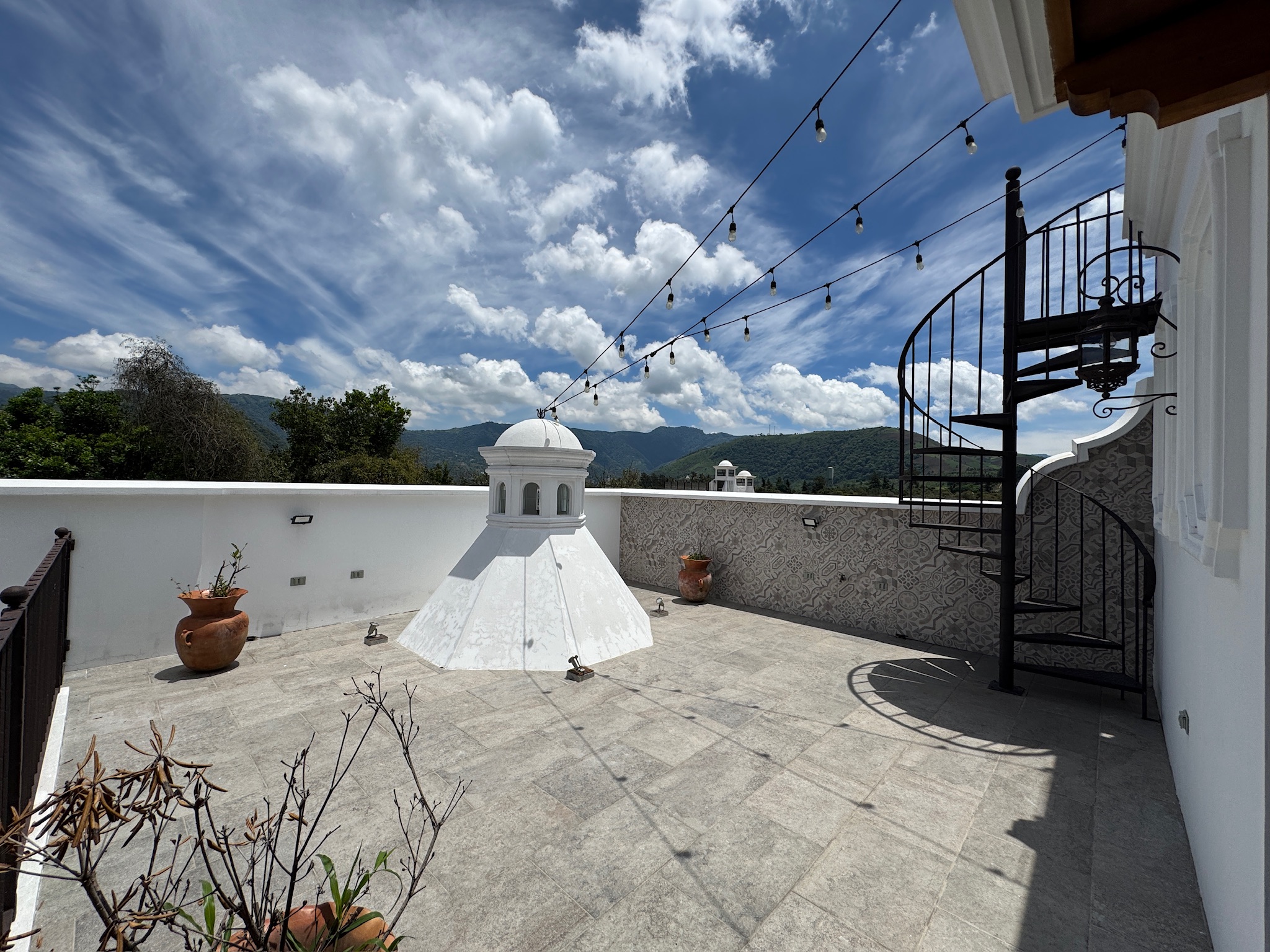 CASA AMUEBLADA EN ALQUILER EN ANTIGUA GUATEMALA
