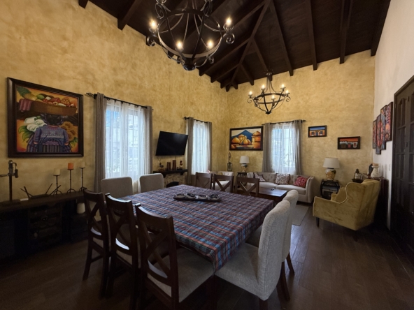 CASA AMUEBLADA EN ALQUILER EN ANTIGUA GUATEMALA