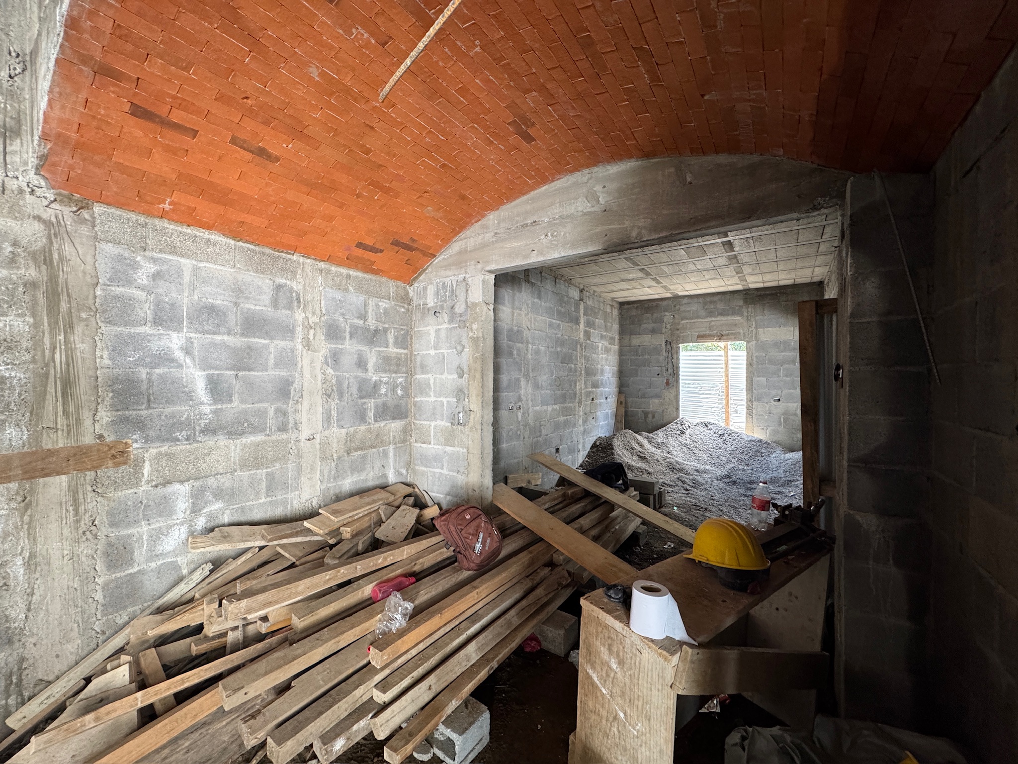 CASA EN CONSTRUCCIÓN EN VENTA EN ANTIGUA GUATEMALA